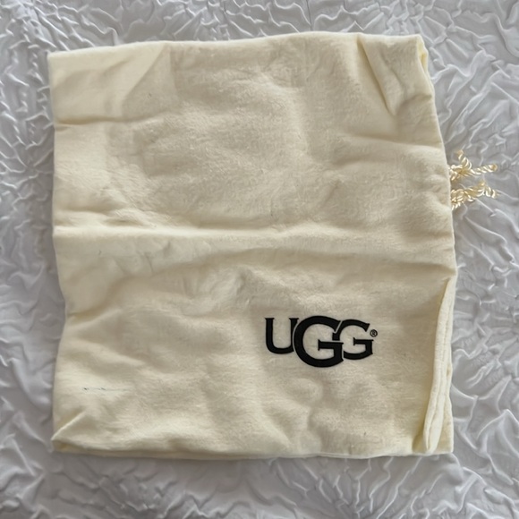 NWT UGG Crossbody Bag - Picture 7 of 12